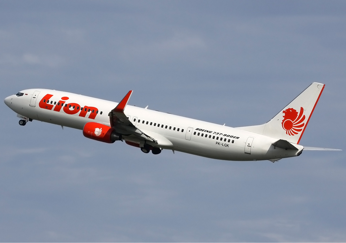 Lion_Air_Boeing_737-900ER_Spijkers-1.jpg