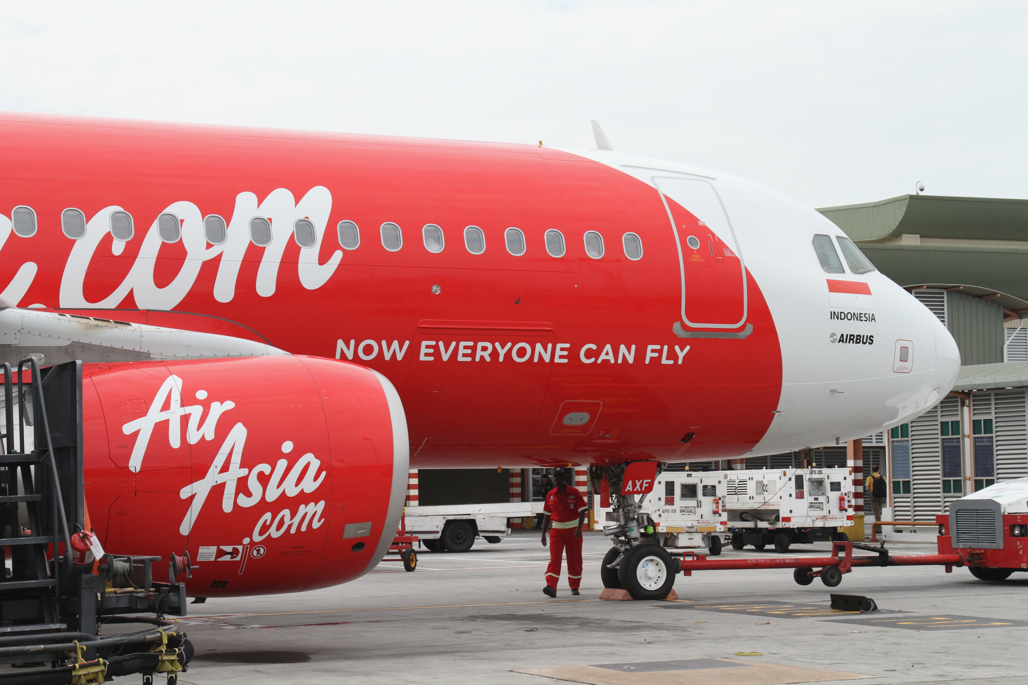 Indonesia_AirAsia(PK-AXF)_(4429479128).jpg