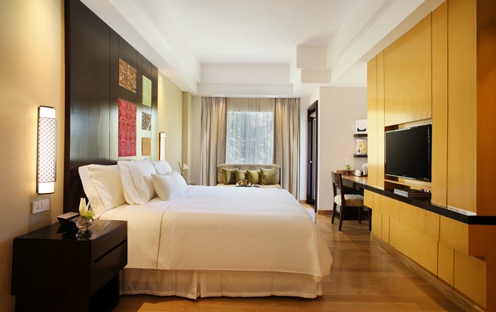 Premium Room - Kingsize bed.JPG
