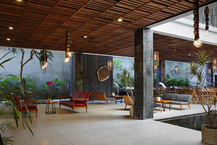 700Hideaway Villas - Resort Area (9).jpg