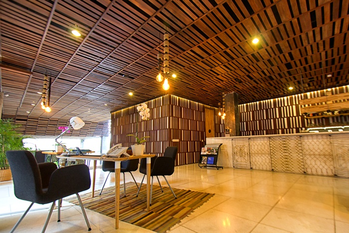 700Hideaway Villas - Resort Area (1).jpg