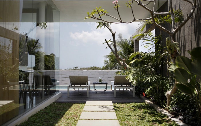 7001BDR Pool Villa (4).jpg