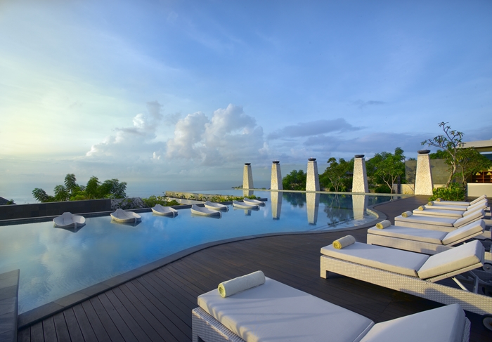 700bambu_pool-1.jpg