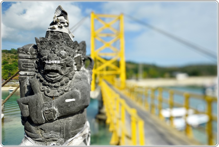 Yellowbridge7004.JPG
