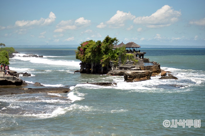Tanah lot 700SIN_1121.JPG