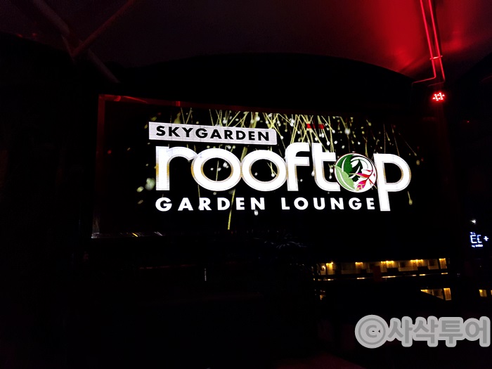 roof700007.jpg
