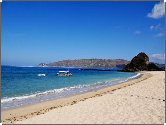 Mandalika beach003.JPG