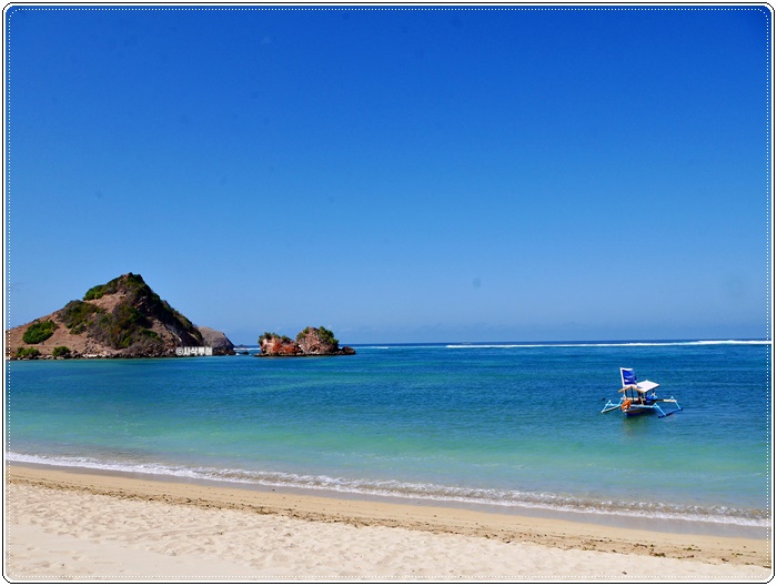 Mandalika beach002.JPG