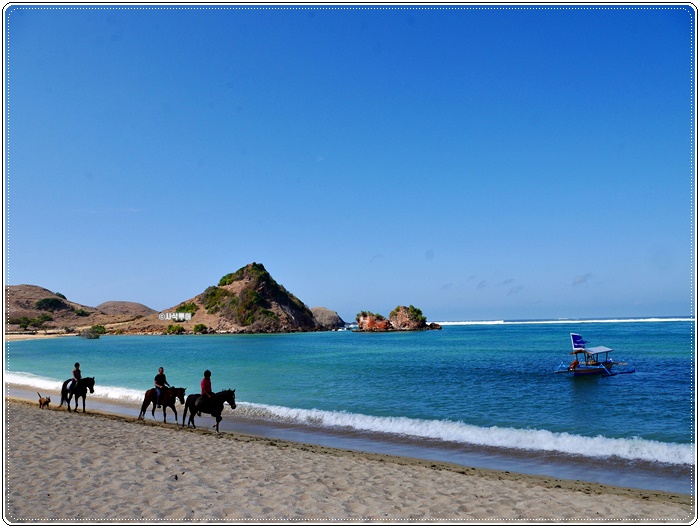 Mandalika beach005.JPG