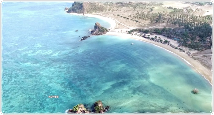Mandalika beach009.jpg