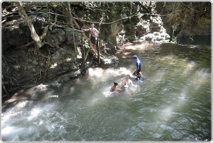 air terjun dwi mba003.JPG