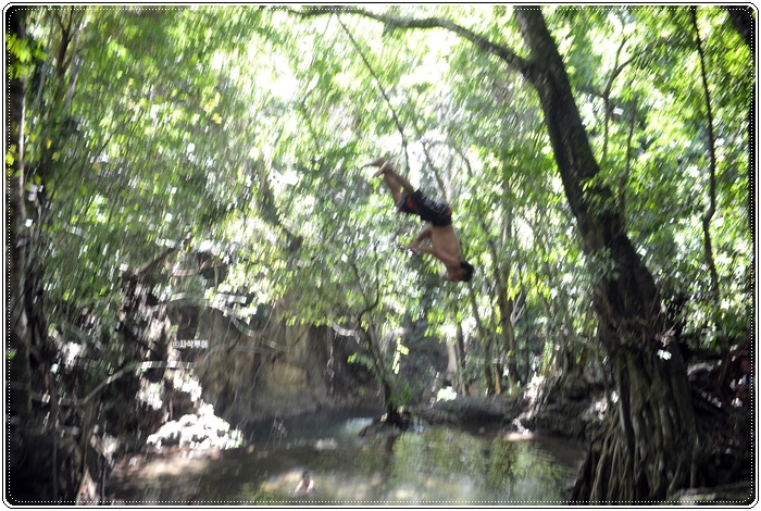 air terjun dwi mba015.JPG