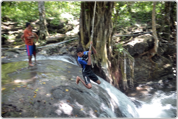 air terjun dwi mba017.JPG