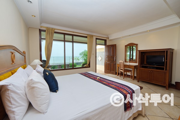 lombok beach villa001.jpg