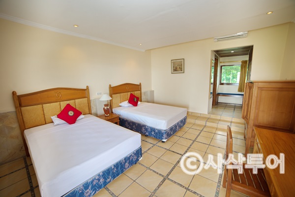 lombok beach villa011.jpg