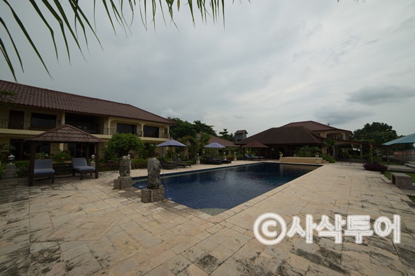 lombok beach villa021.jpg