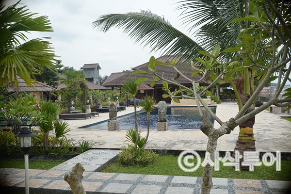 lombok beach villa027.JPG