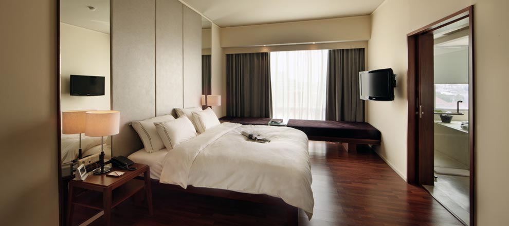club-suite-jakarta-01.jpg