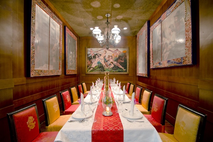 자카르타레스토랑tugu-kunstkring-paleis-hercules-room-1-nkjfjw1vd8817hf93fguy83oh0w3khu3i6kh55xlw0.jpg