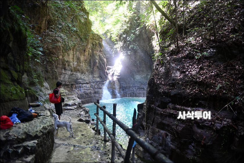 와이마랑 폭포 Air terjun Waimarlang.jpeg