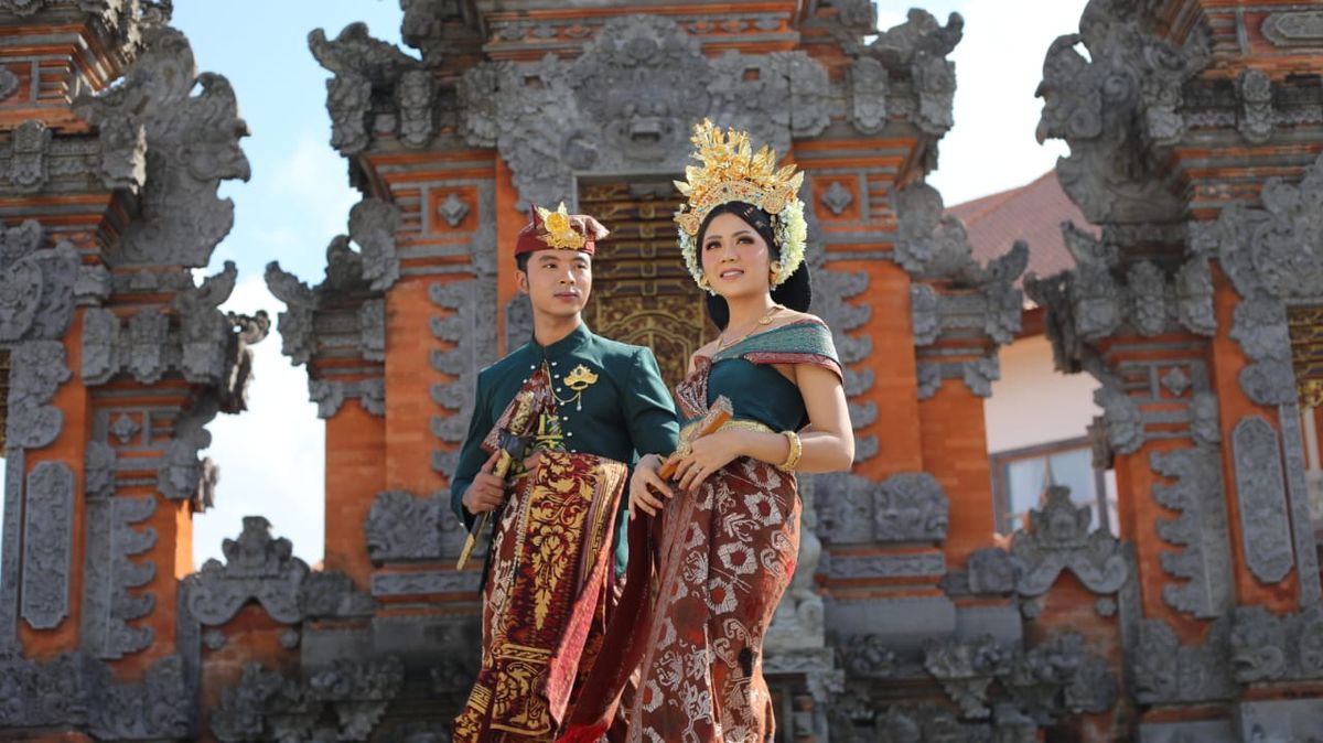 foto-ilustrasi-foto-prewed-di-bandara-ngurah-rai-bali.jpeg