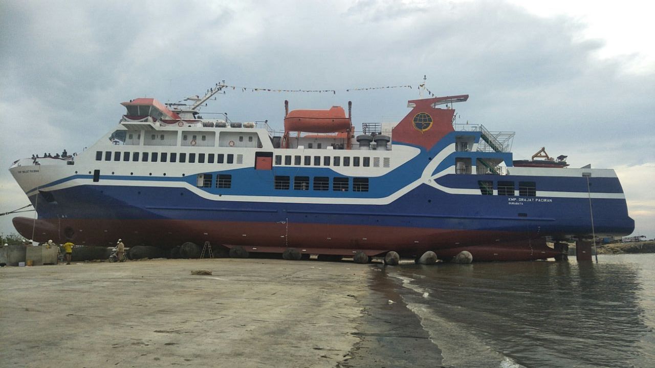 kapal-roro-1.jpg
