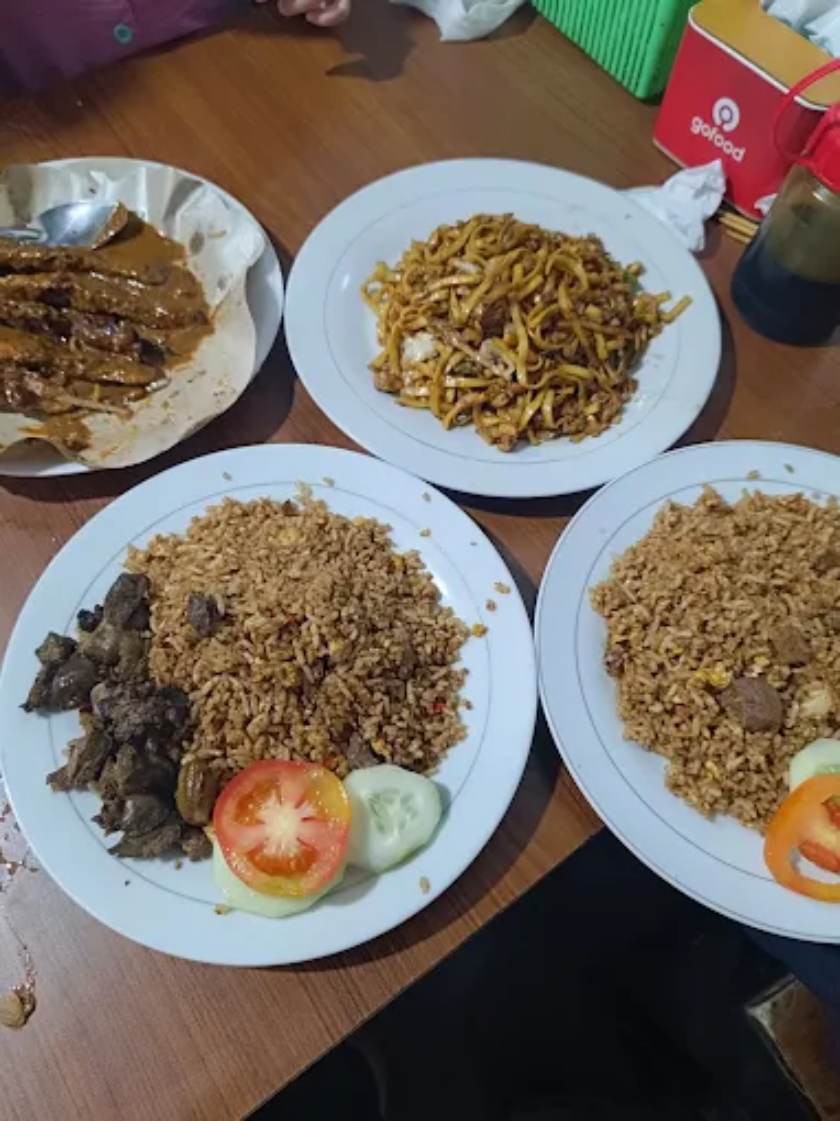 나시고렝Nasi Goreng Kebuli Apjay.jpg