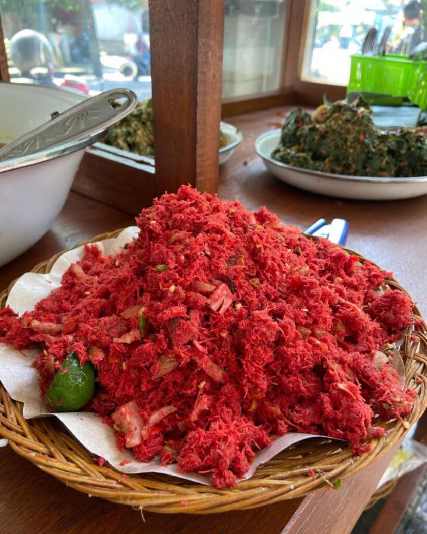 batch_image-ini-dia-ciri-khas-makanan-bali-yang-membuatnya-terkenal-di-dunia-6d544d8d42afc29cef3c897d70b5e8cf.jpg