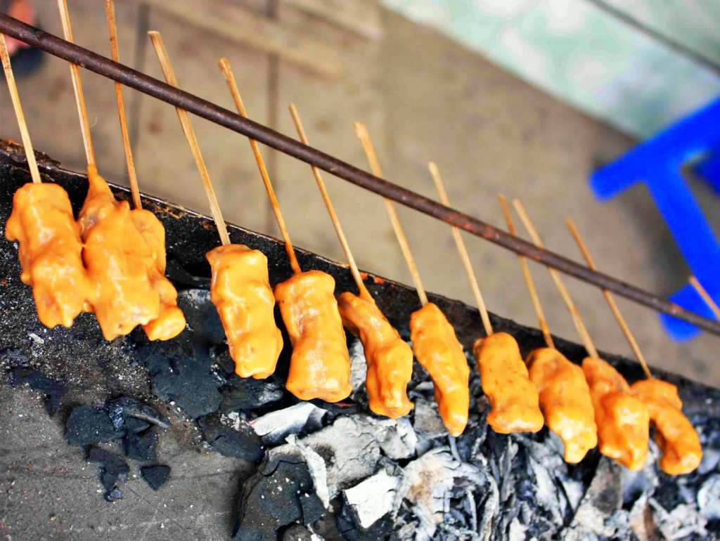 Gurih dan pedes Sate Tanjung Lombok.jpg