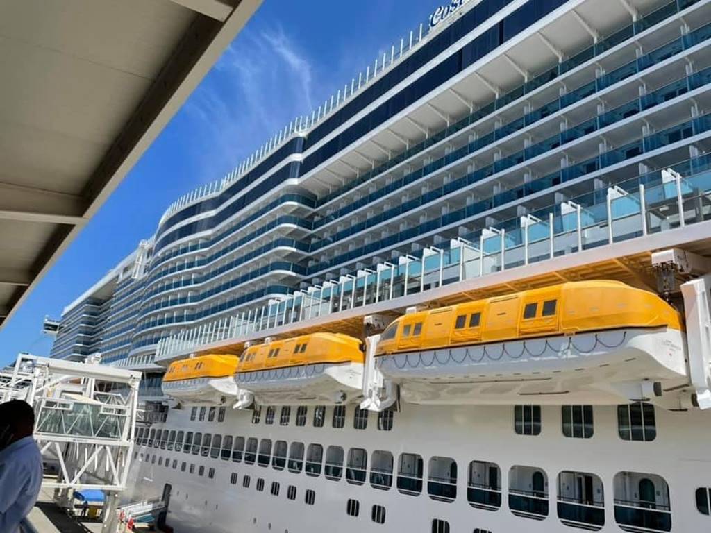 costa smeralda cruise ship001.jpg