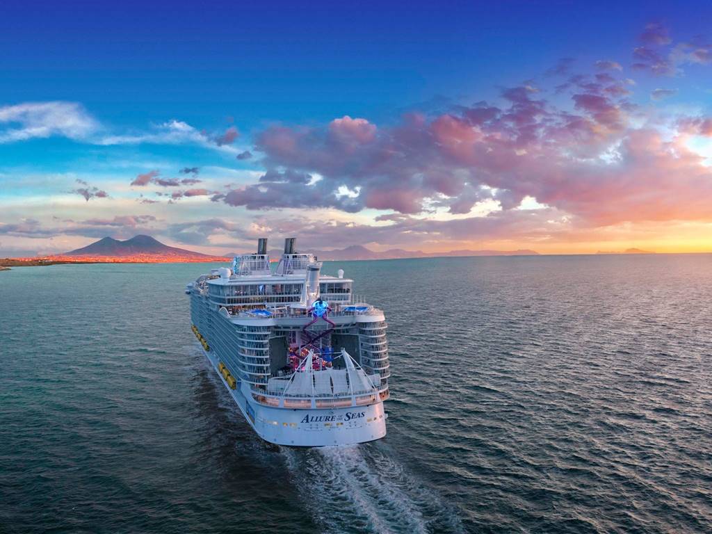 Allure of the Seas002.jpg