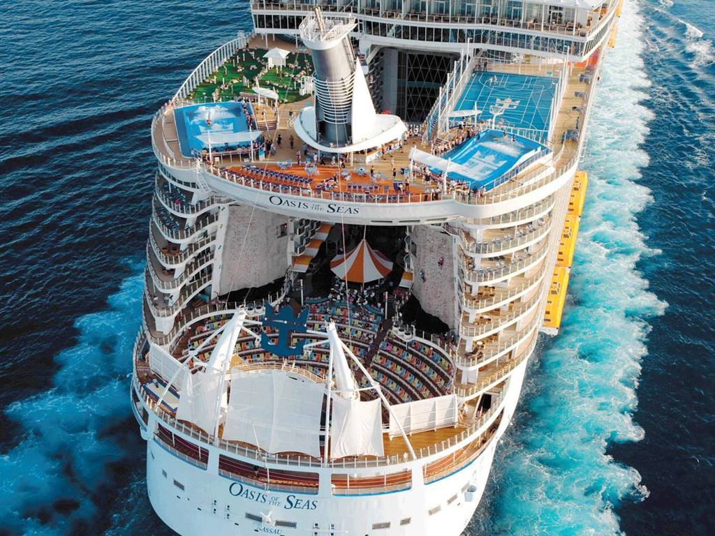 Oasis of the Seas002.jpg