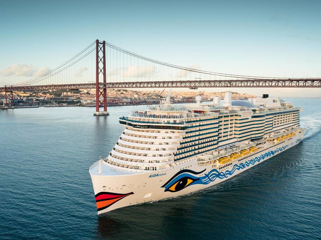 AIDA Nova001.jpg