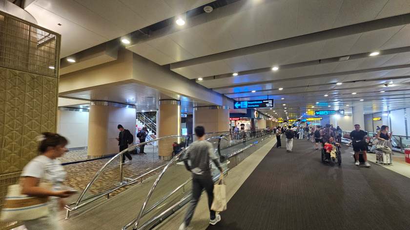 발리 국제공항 흡연 20250924_235440.jpg