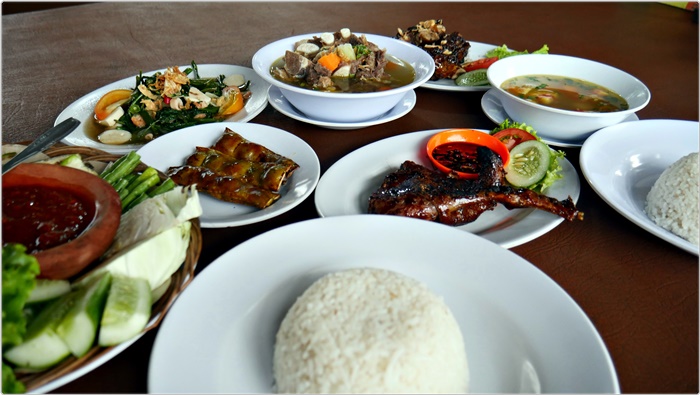 반둥맛집 땅구빤lembang ressto 2560P1060103-014.JPG