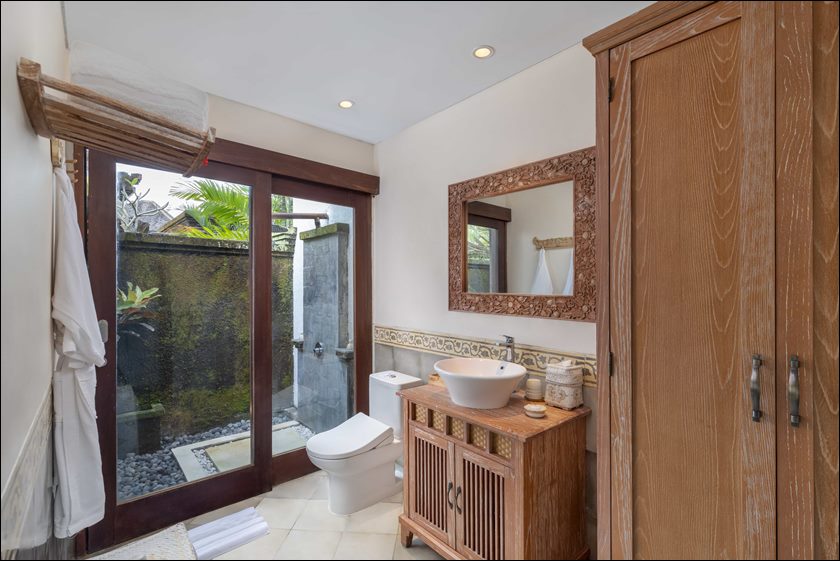 Second Bathroom.jpg