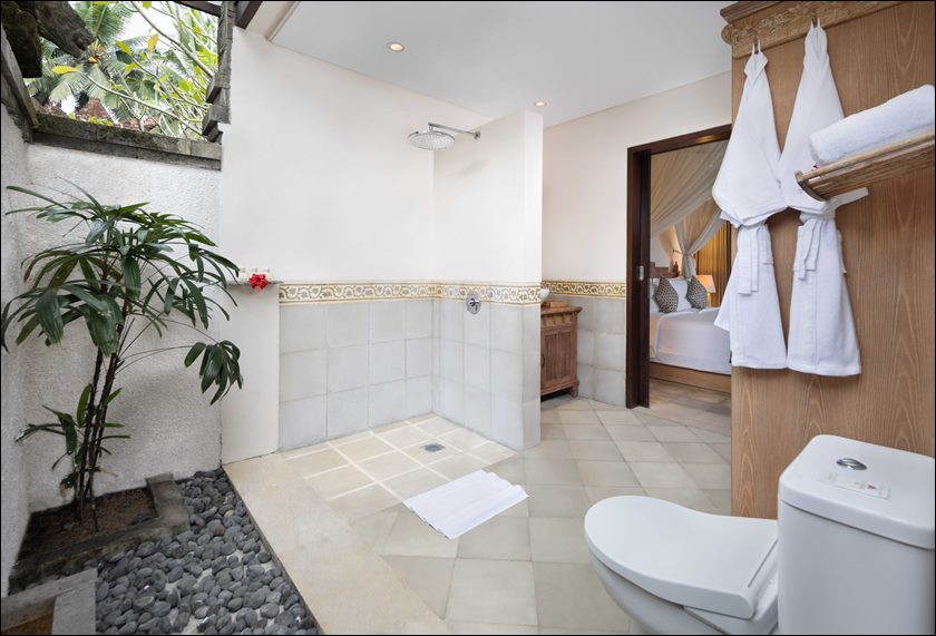 Bathroom Second Room.jpg