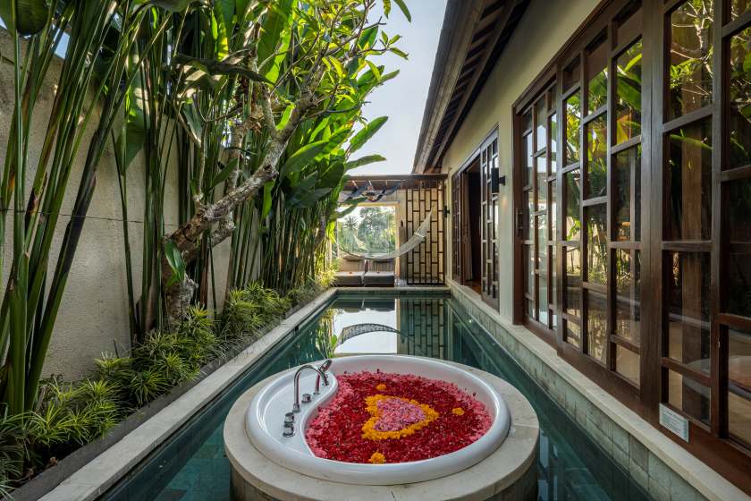 26 (Royal One Bedroom Rice Field View Villa).jpg