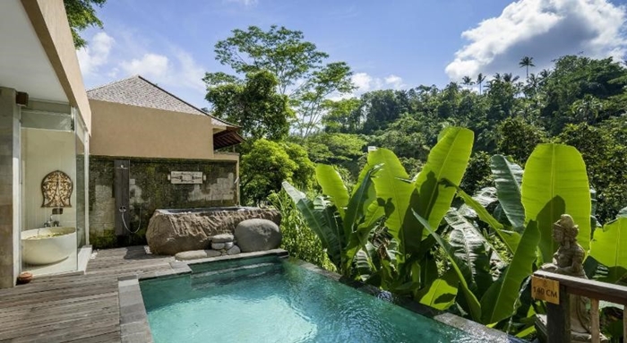 Kayon premier pool004.jpg