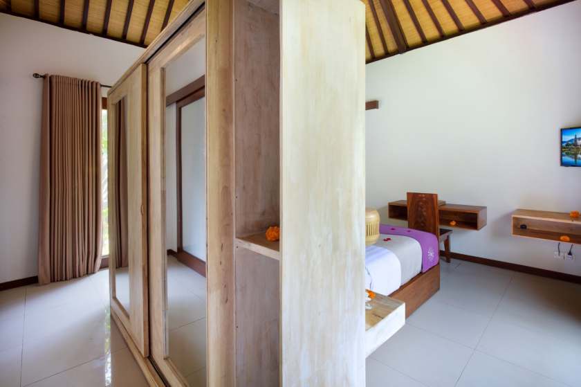 24. One Bedroom Forest.jpg
