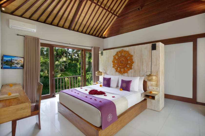 17. One Bedroom Forest.jpg
