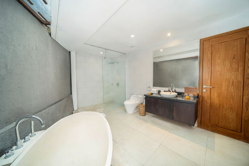 Royal one or Two bedroom (11).jpg