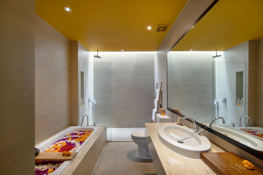 40 (Royal 2 Bedroom Waterslide).jpg