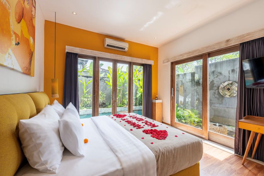 7 (One or Two Bedroom Villa).jpg