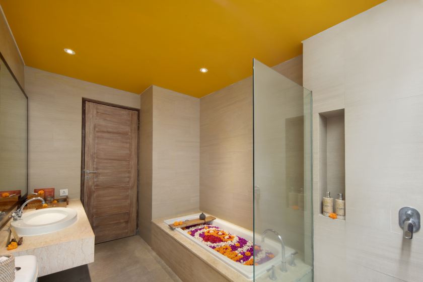 44 (Royal 2 Bedroom Waterslide).jpg