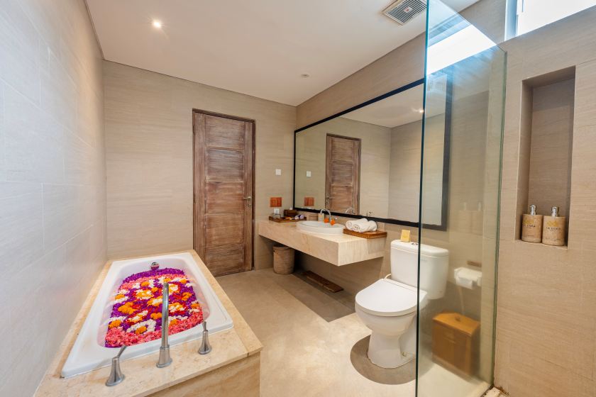 8a (One or Two Bedroom Villa).jpg