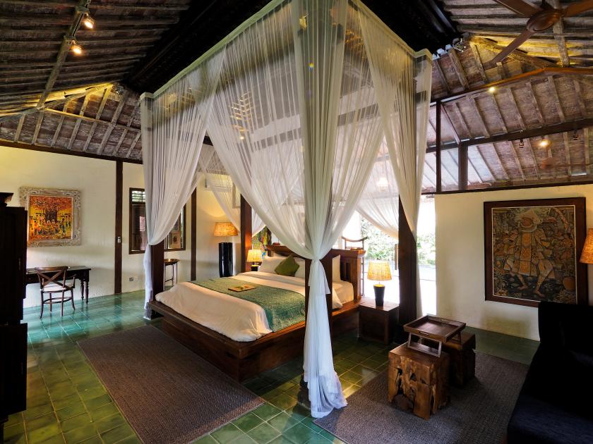 PLCB_1-Bedroom Grand Pool Villa_bedroom.jpg