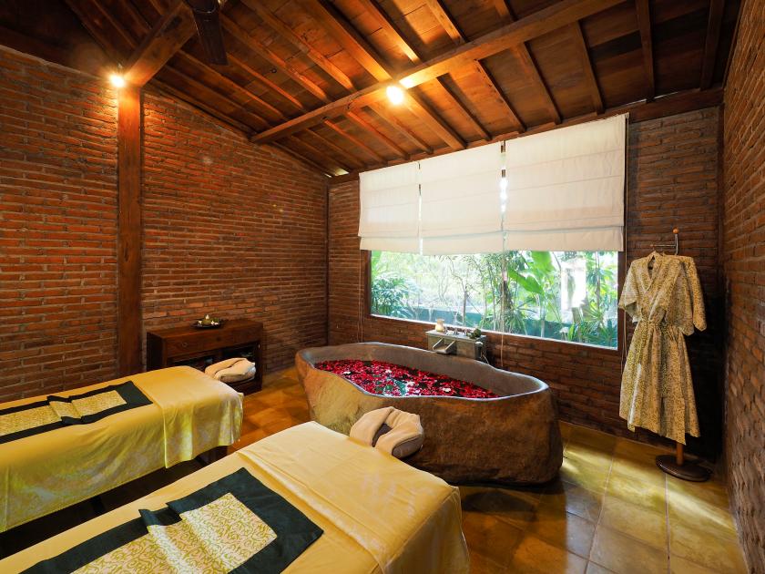 PLCB_Padma Spa_Treatment Room.jpg