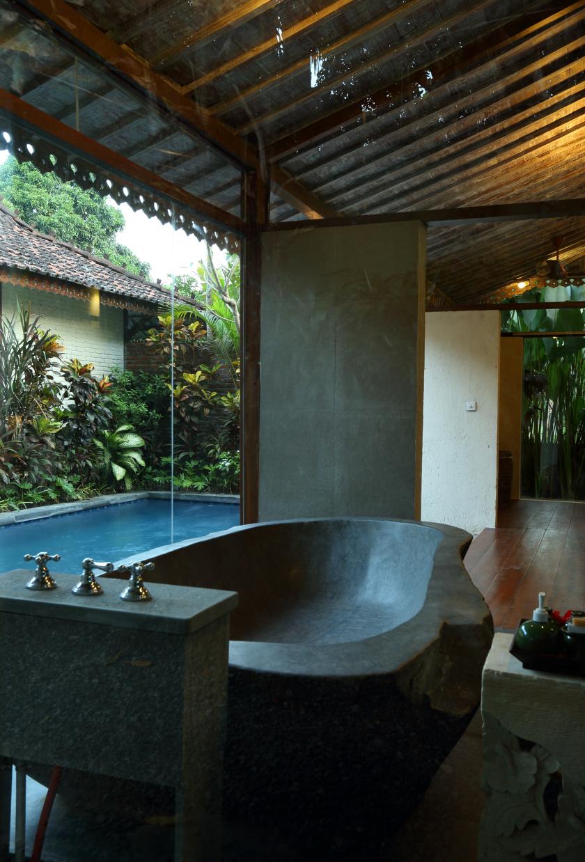 PLCB_1-Bedroom Grand Pool Villa_bathroom.jpg