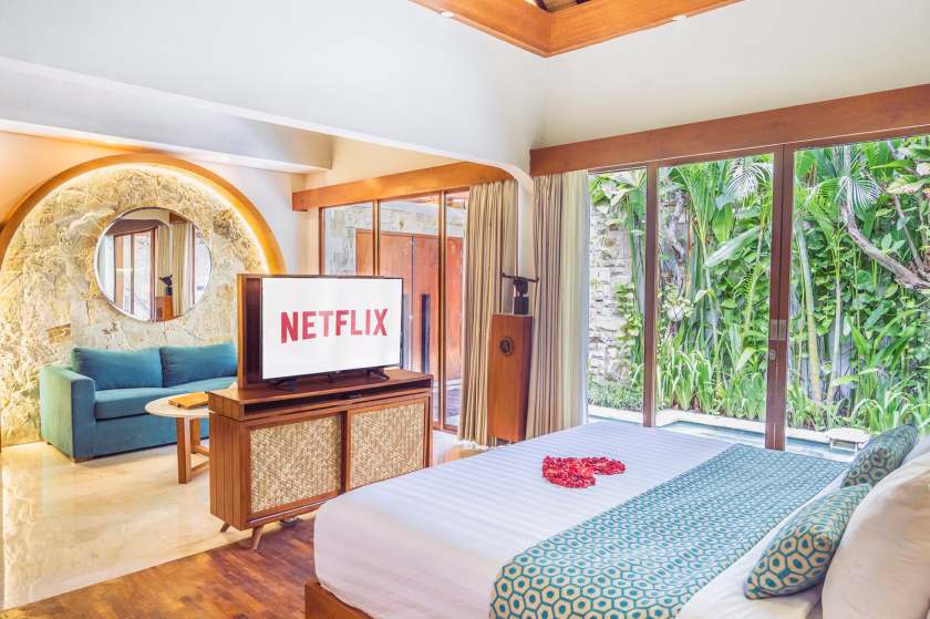 8 ( Royal One Bedroom Villa with Private Pool and Jacuzzi).jpg